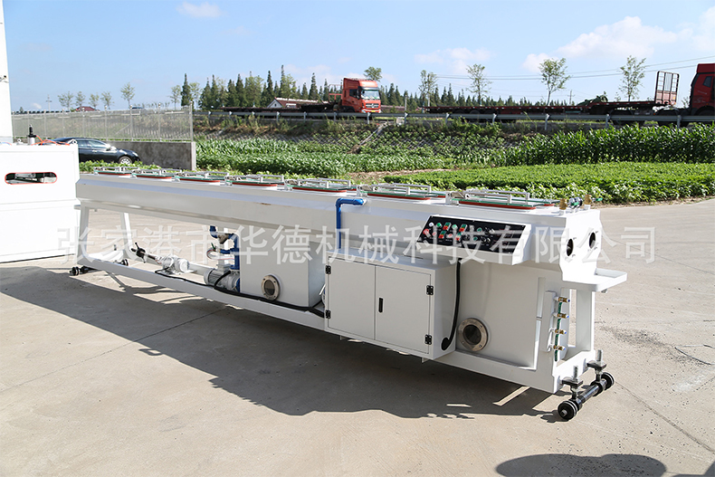 PVC塑料管材擠出生産(chǎn)線設備(bèi)