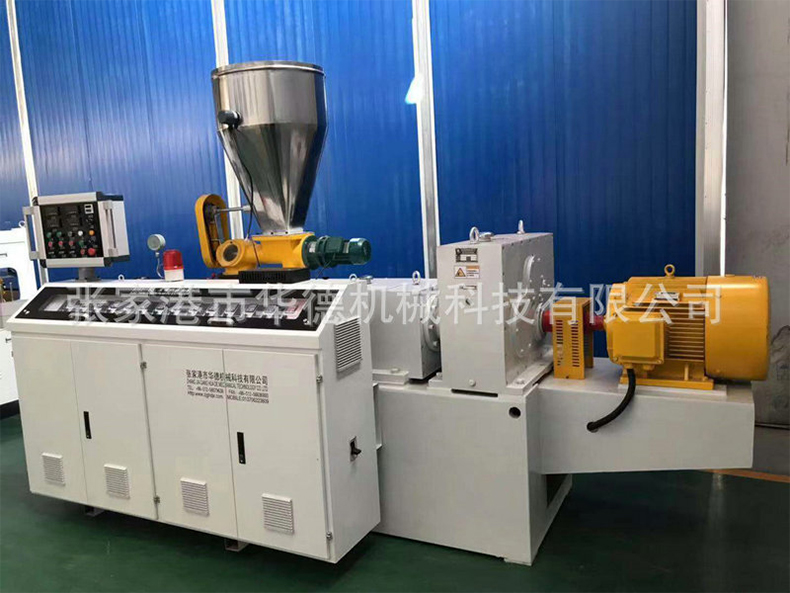 PVC一出四管材生産線