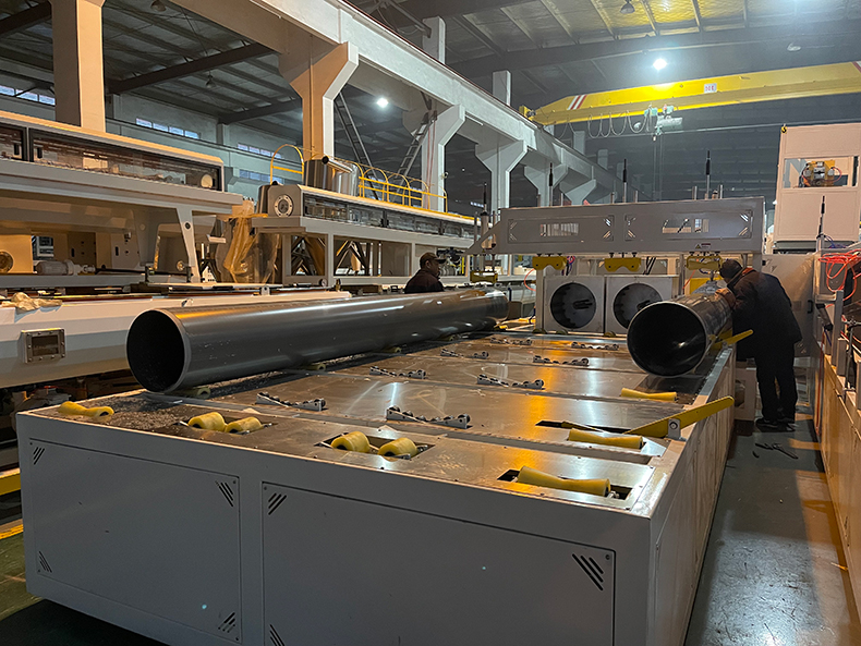 PVC110-400管材生産(chǎn)線 PVC給水排水塑料管材生産(chǎn)設備(bèi)