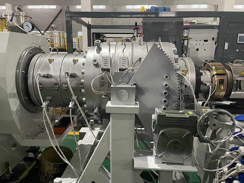 PVC110-400管材生産(chǎn)線 PVC給水排水塑料管材生産(chǎn)設備(bèi)